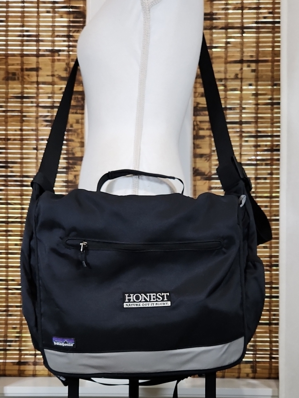 RARE! Patagonia X Honest Nature Got It Right Messenger Bag